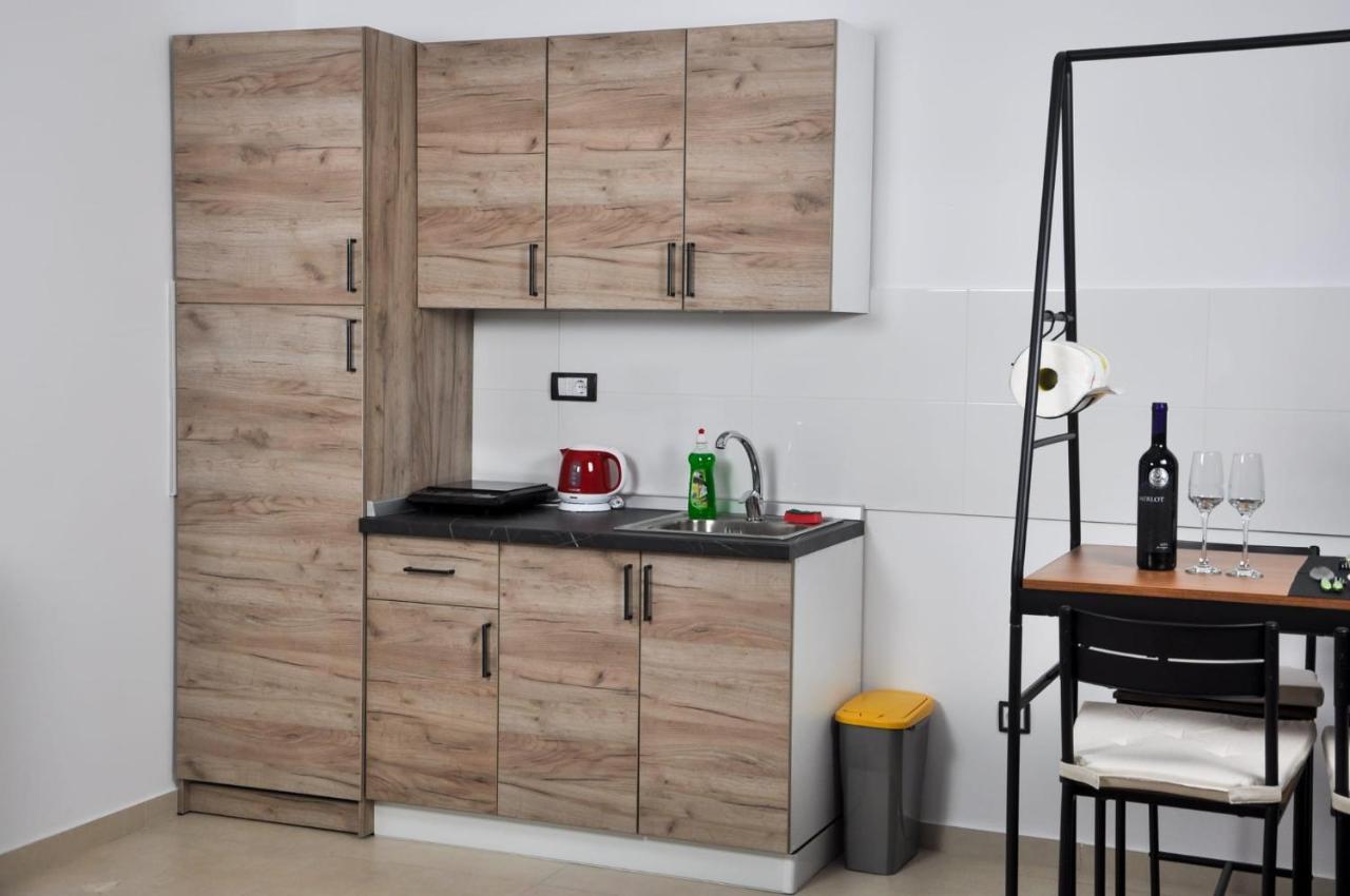 Atena Apartment *